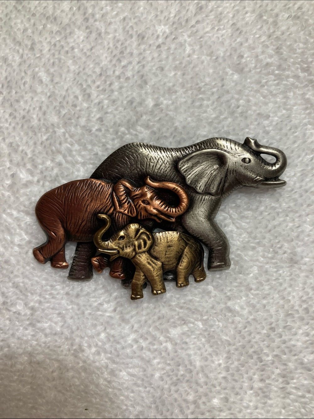 Tri-Tone Elephant Family Brooch - Mixed Metal Animal Pin